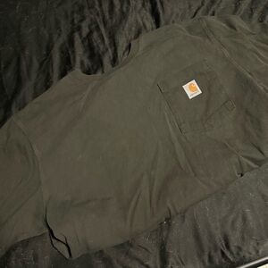 Loose fit carhartt shirt